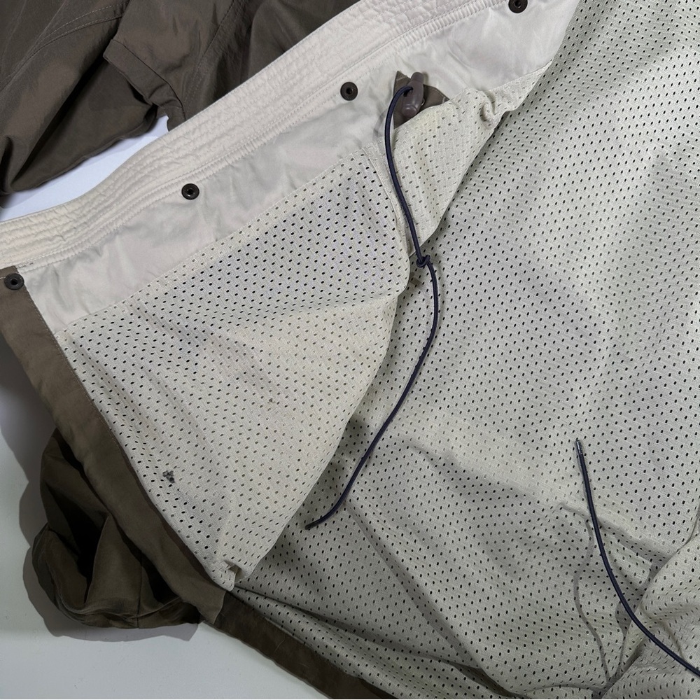 Eastern Mountain Sports Men's Tan Hooded Raincoat - Picture 10 of 15